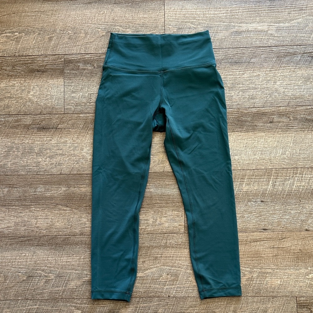 Lululemon Athletica Wunder Under Train Leggings inseam 25 size 6